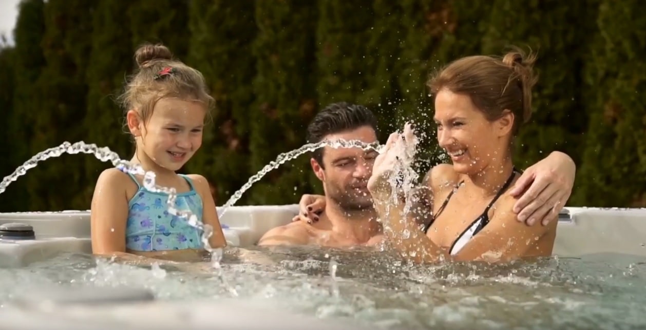 Wellis Whirlpools | Swim Spa Whirlpools